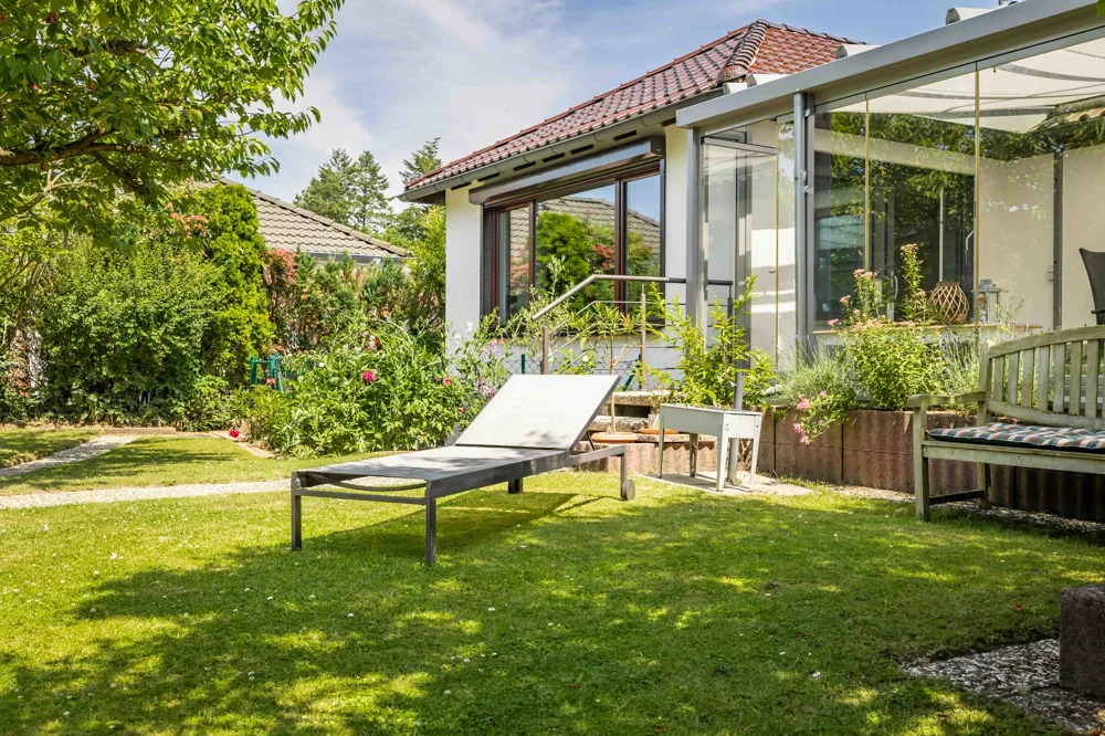 Modernisierter Bungalow mit Pool & Wellness in Resse, Wedemark - Silke Hanebuth Immobilien
